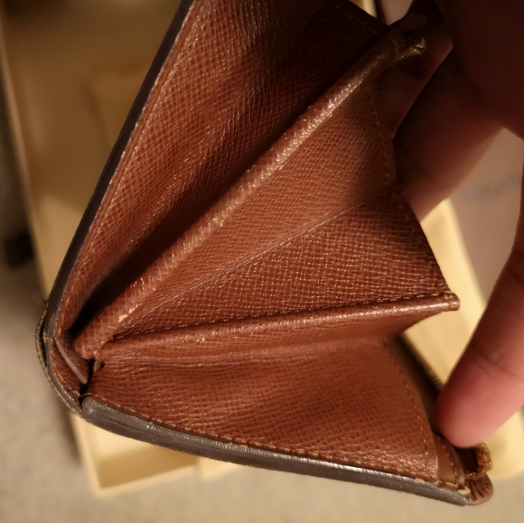 Pre loved Louis Vuitton - Picture 13 of 15